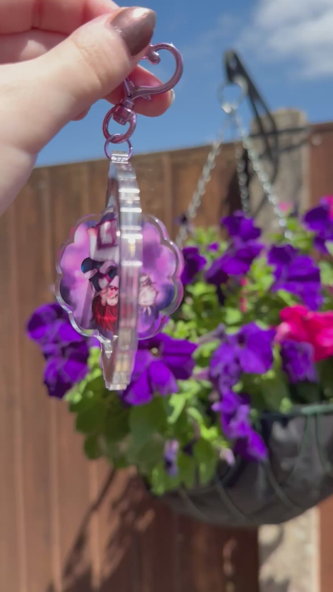 The cutest girls in the world spinning keyring